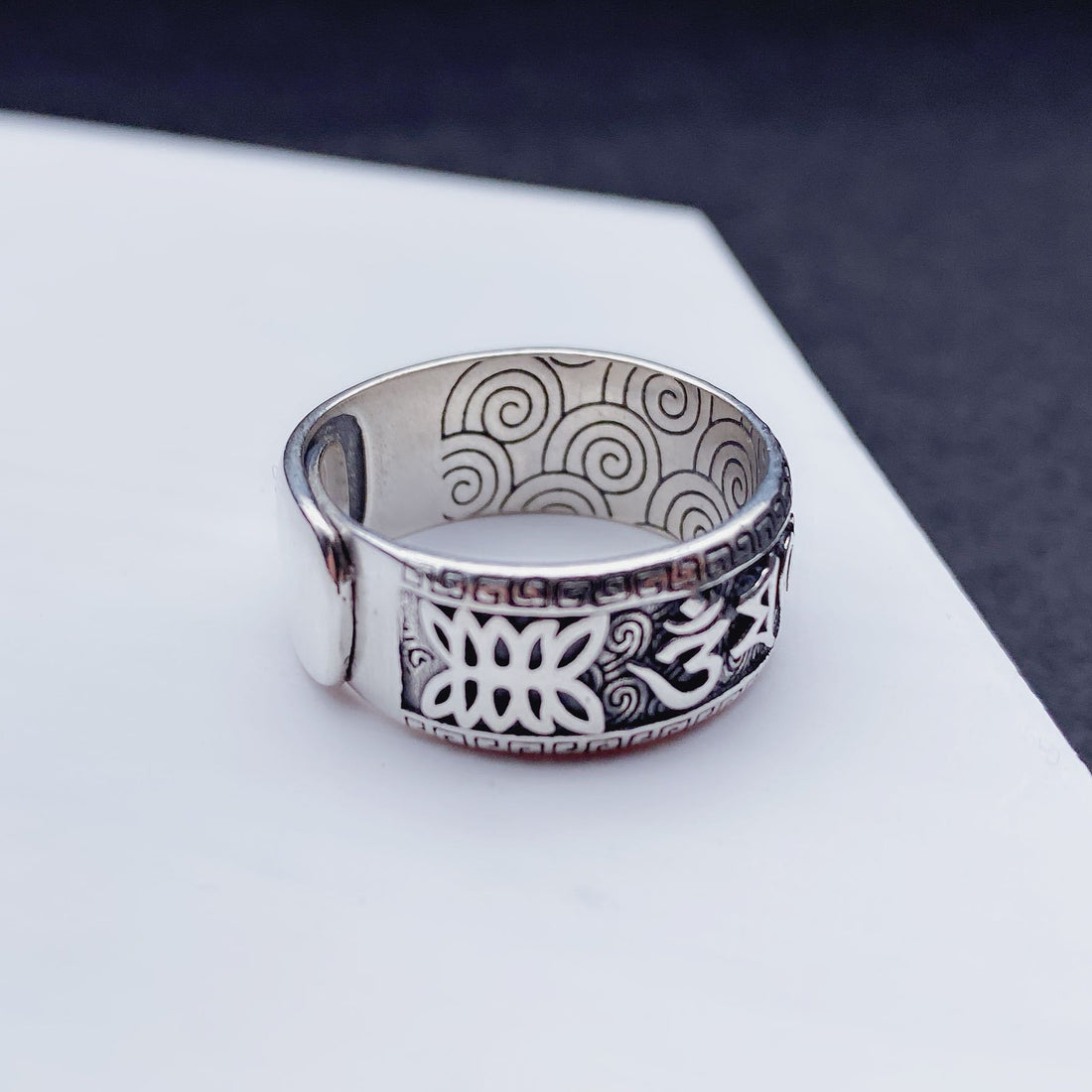 inel tibetan cu 6 mantre