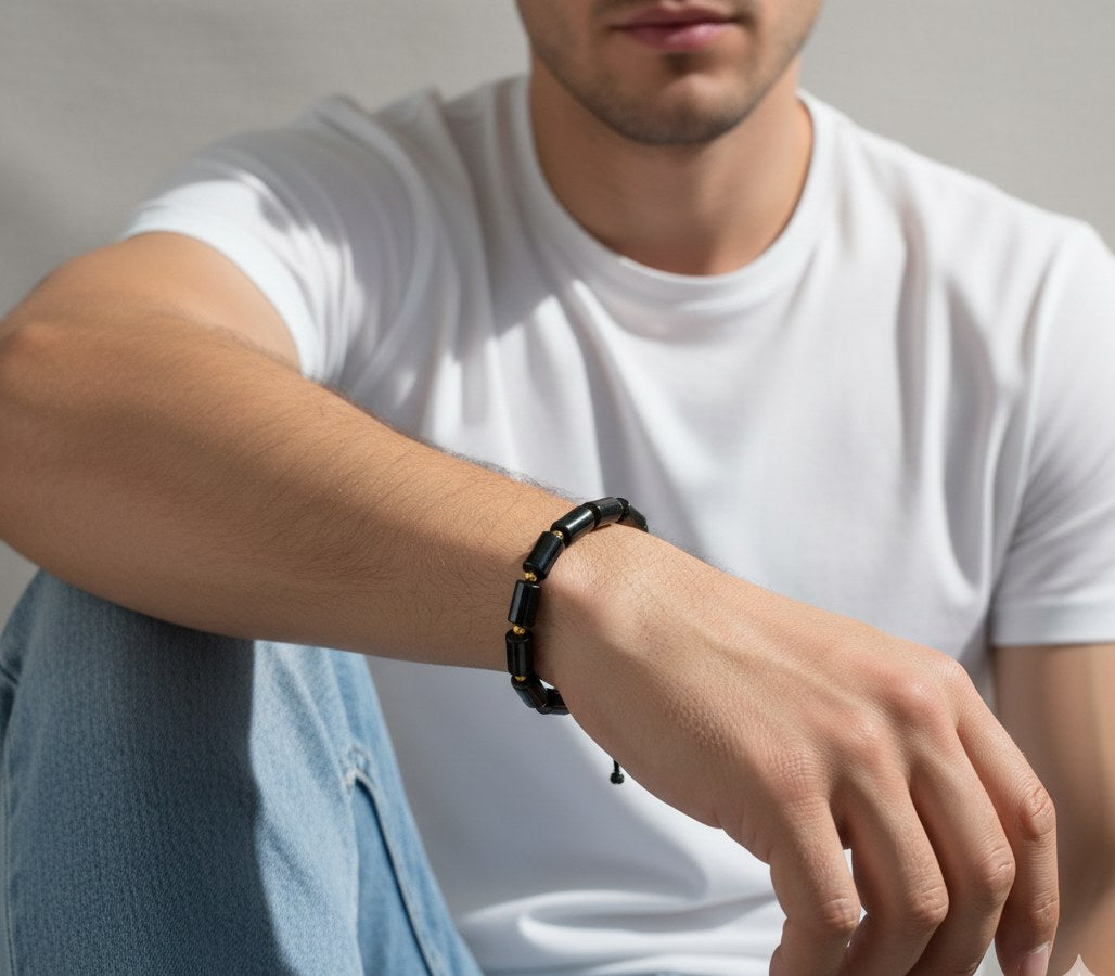 bratara din turmalina neagra ajustabila prin snur , potrivitata atat pentru barbati at si pt femei