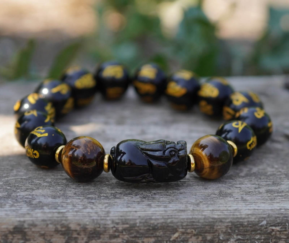 bratara feng shui cu mantre norocoase ,pi xiu si 2 margele din ochi de tigru