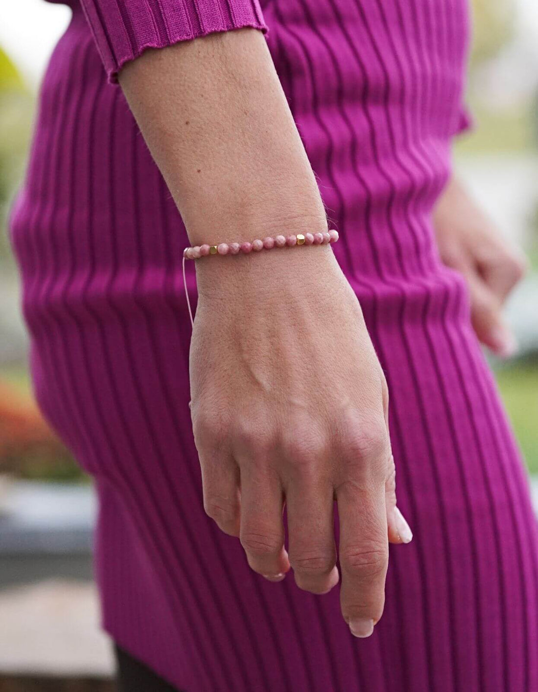 bratara cu cristale din rodonit fatetat (4mm)