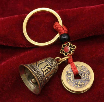 Amuleta Clopotul Energiilor Pozitive cu mantre si banuti chinezesti