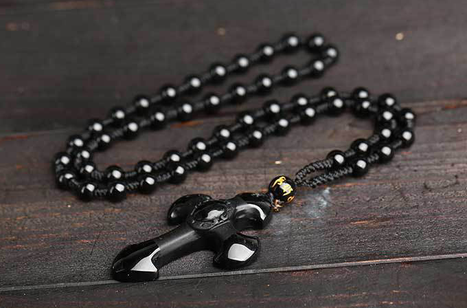Colier din Piatra Naturala Obsidian Negru, Unisex, Pandantiv Cruce Scu Colier din Piatra Naturala Obsidian Negru, Unisex, Pandantiv Cruce Scu