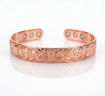 Brățară Magnetică din Cupru "Floria", Design Floral Reliefat, 6 Magneți Terapeutici, Beneficii Ayurveda, Mărime Universală Ajustabilă, Stil Rose-Gold