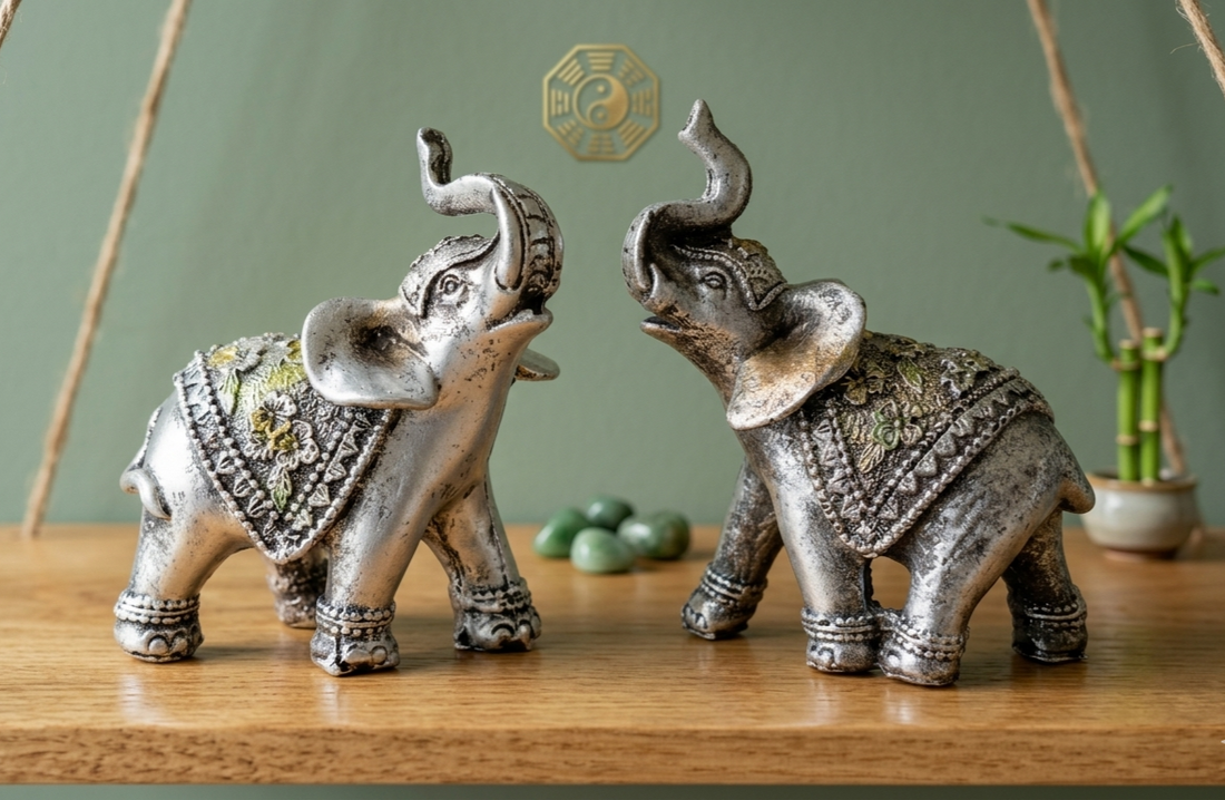 Set 2 figurine decorative Feng Shui, Elefanți cu trompa ridicată "Aducătorii de Sheng Chi" (Energie Vitală), Argintiu