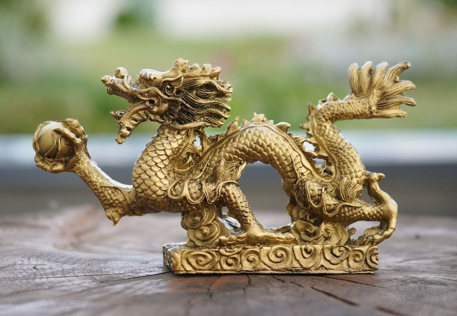 statueta dragon chinezesc feng shui